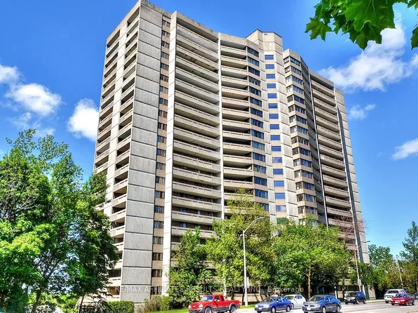 415 Greenview Ave #2110, Ottawa, ON K2B 8G5