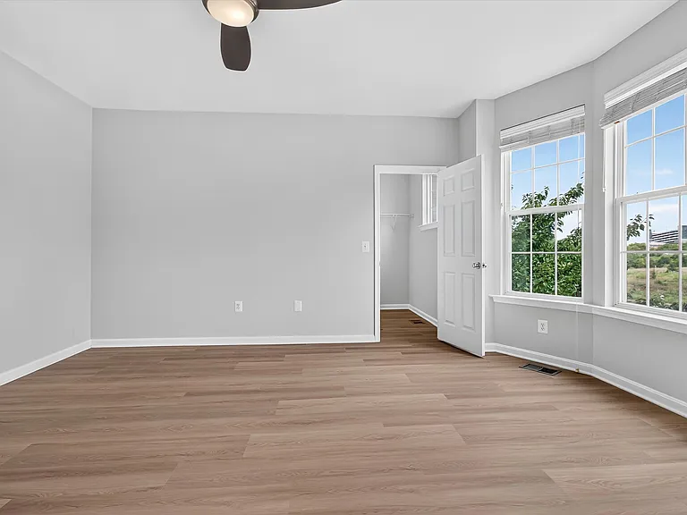 43845 Centergate Dr — Photo 21