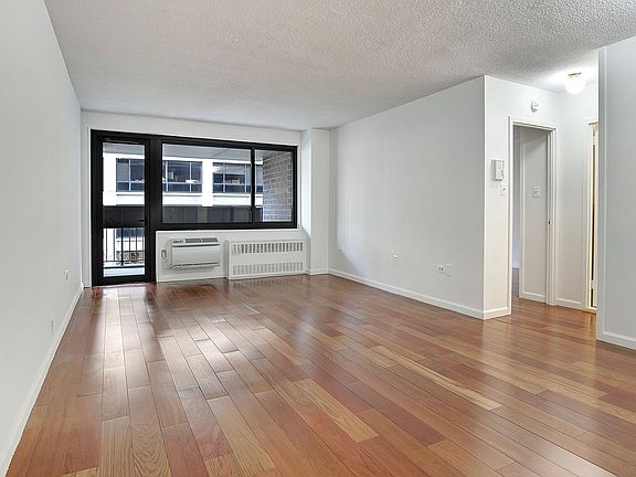 4th image of 90 Gold St APT 7J