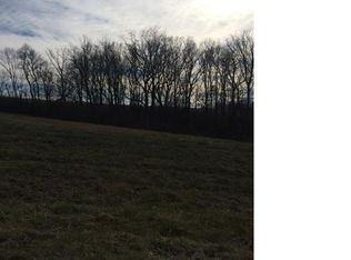 3840 Meadow Ln, Highland, IL 62249