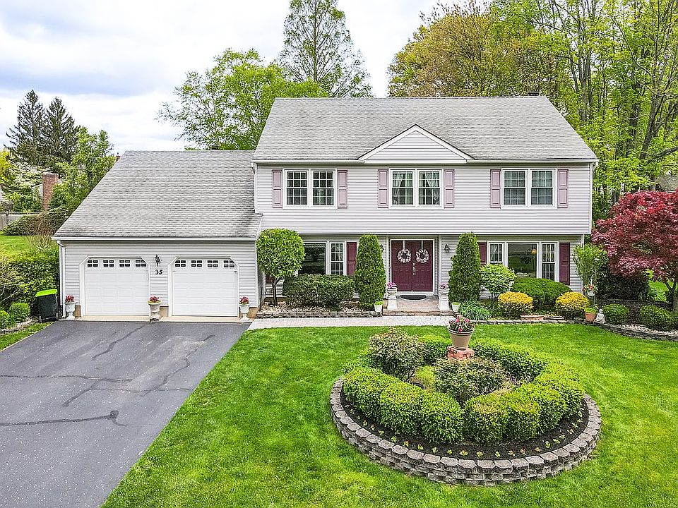 1st image of 35 Tara Dr