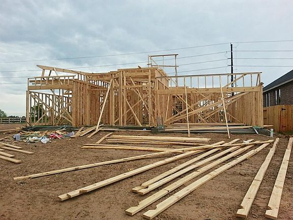 2nd image of 2722 Walnut Crest Dr