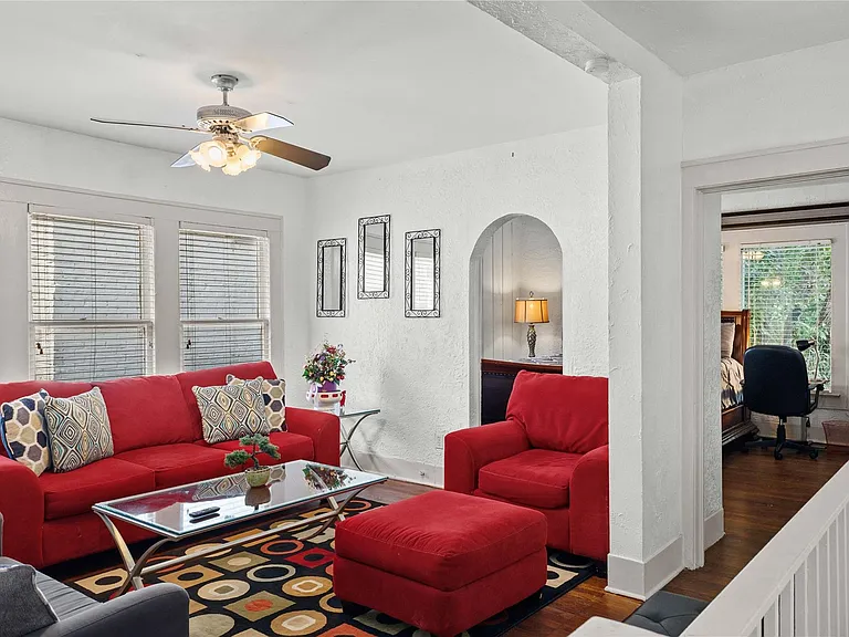 2511 Whitney St #B — Photo 16
