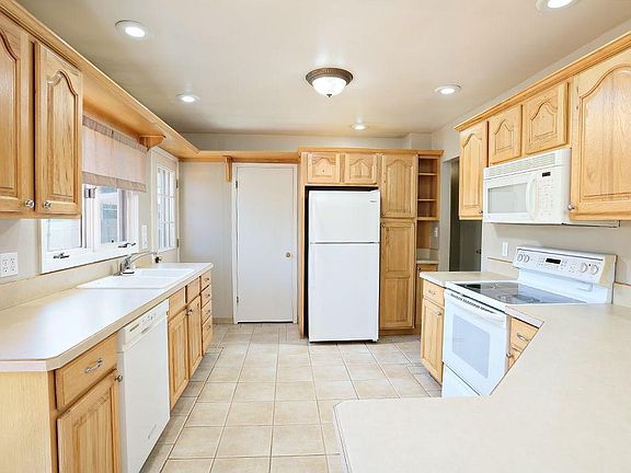 5th image of 2134 Eldorado Dr