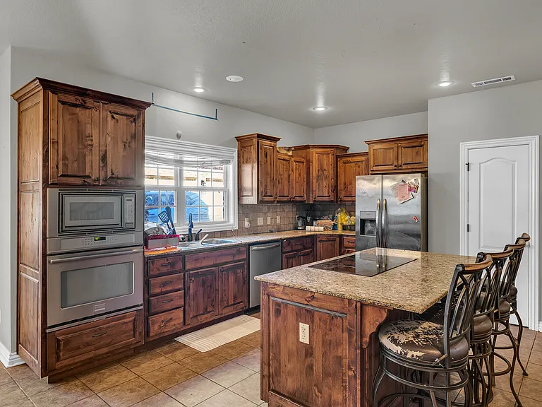 2265 N Covington Park Blvd — Photo 5