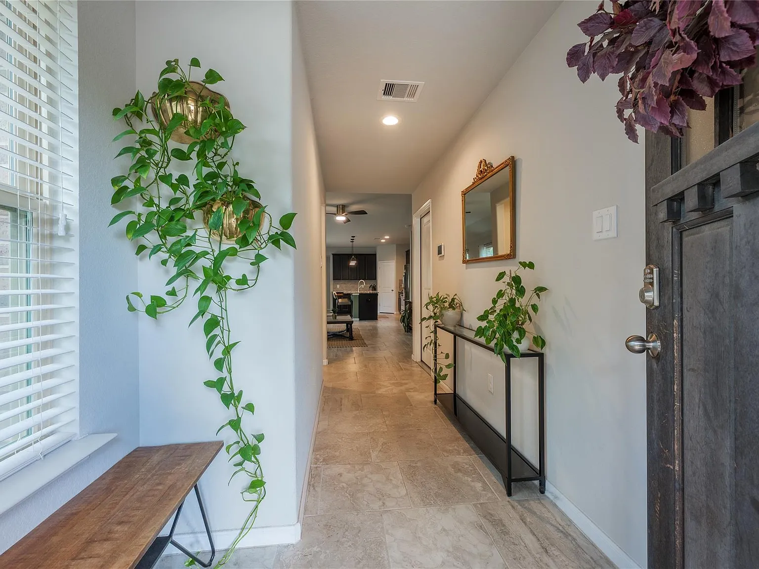 3 bed, 2.0 bath, 1508 sqft, $2,550 — Photo 2