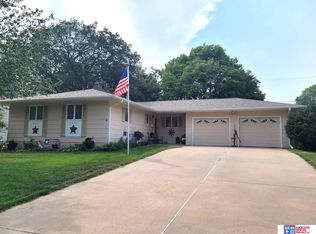 1245 N 1st St, Seward, NE 68434