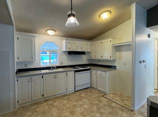 385 Dorman Ave, Yuba City, CA 95991