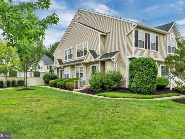6405 Baltimore Dr, Marlton, NJ 08053