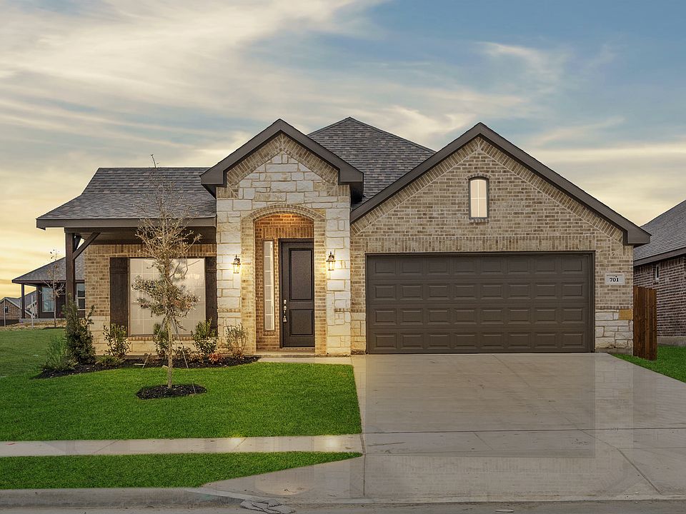 1st image of 701 Long Iron Dr