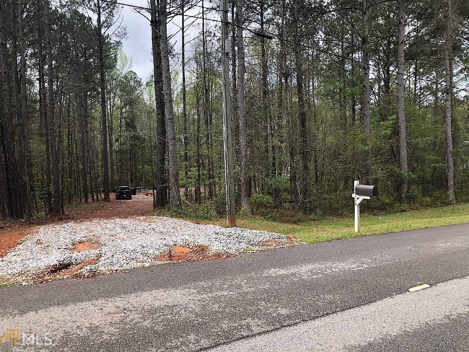 1st image of 114 Pioneer Dr #10