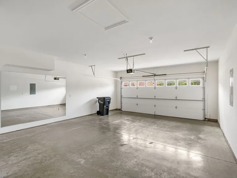 2420 Boulder Springs Dr — Photo 32