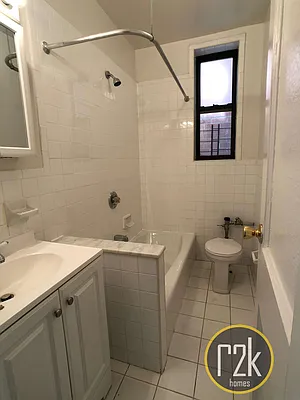 Rented by Realty 2000 Corp | media 19