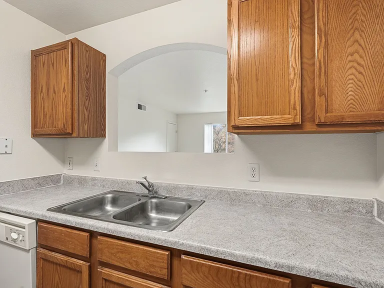 Granite Creek Apartments — Photo 77