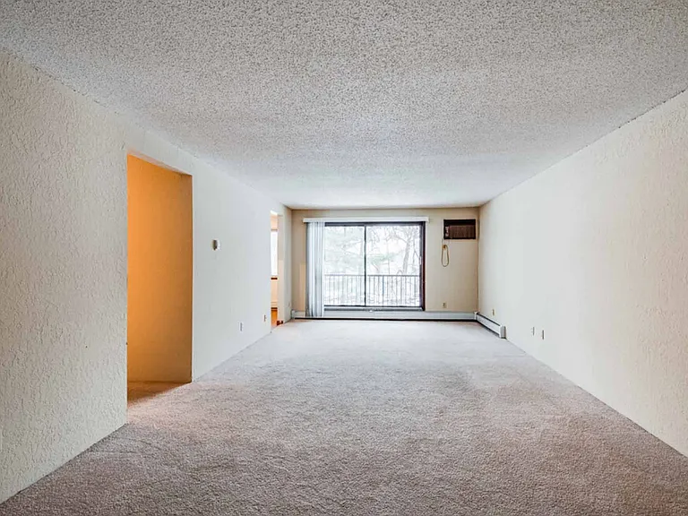 Silver Bell Apartments — Photo 32