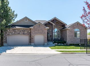 1815 Mountain Pines Ln, Ogden, UT 84403