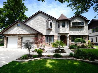 477 S Oak St, Itasca, IL 60143