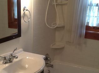 1148 W Highland Ave, Elgin, IL 60123