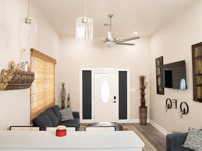 2721 Iberville St #2B — Photo 17