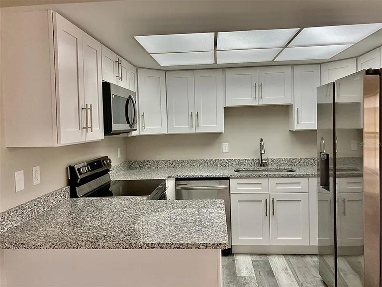 5008 Manatee Ave W #2 — Photo 4