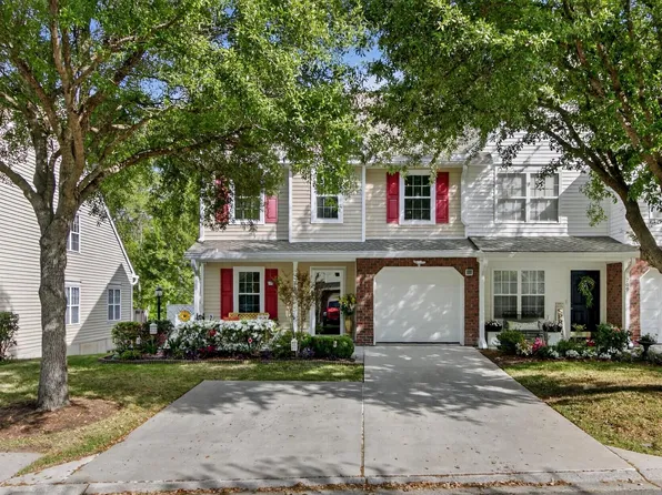 210 Darcy Ave, Goose Creek, SC 29445