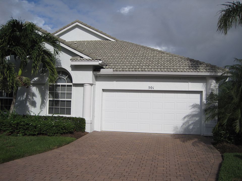 1st image of 501 NW Red Pine Way