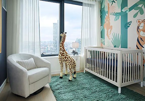 5th image of 3 Court Sq APT 1905