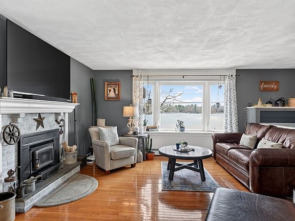 2nd image of 84 Ridge Rd