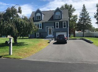 3 Balgreen Ct, Haverhill, MA 01835