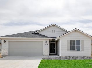1726 SW Besra Dr, Mountain Home, ID 83647