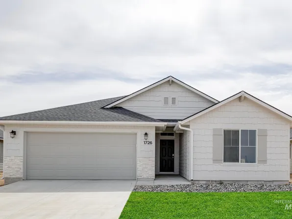 1726 SW Besra Dr, Mountain Home, ID 83647