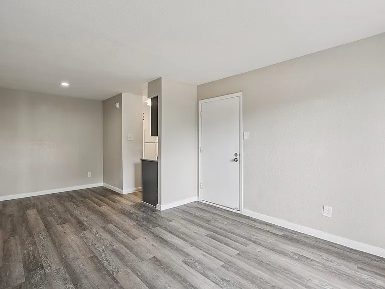 9850 S Kirkwood Rd — Photo 37