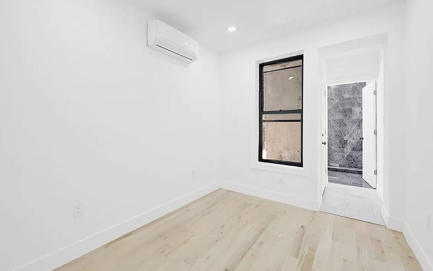 2nd image of 632 Hendrix St #1