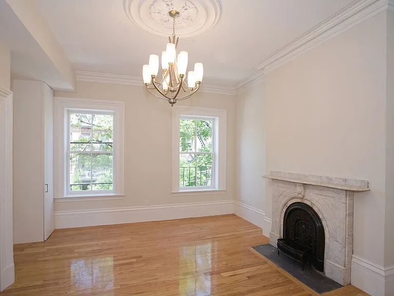 658 Massachusetts Ave #3E — Photo 3