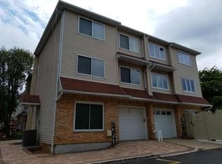 74 Ashley Ln, Staten Island, NY 10309