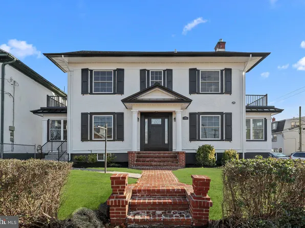 200 Pond St, Bristol, PA 19007