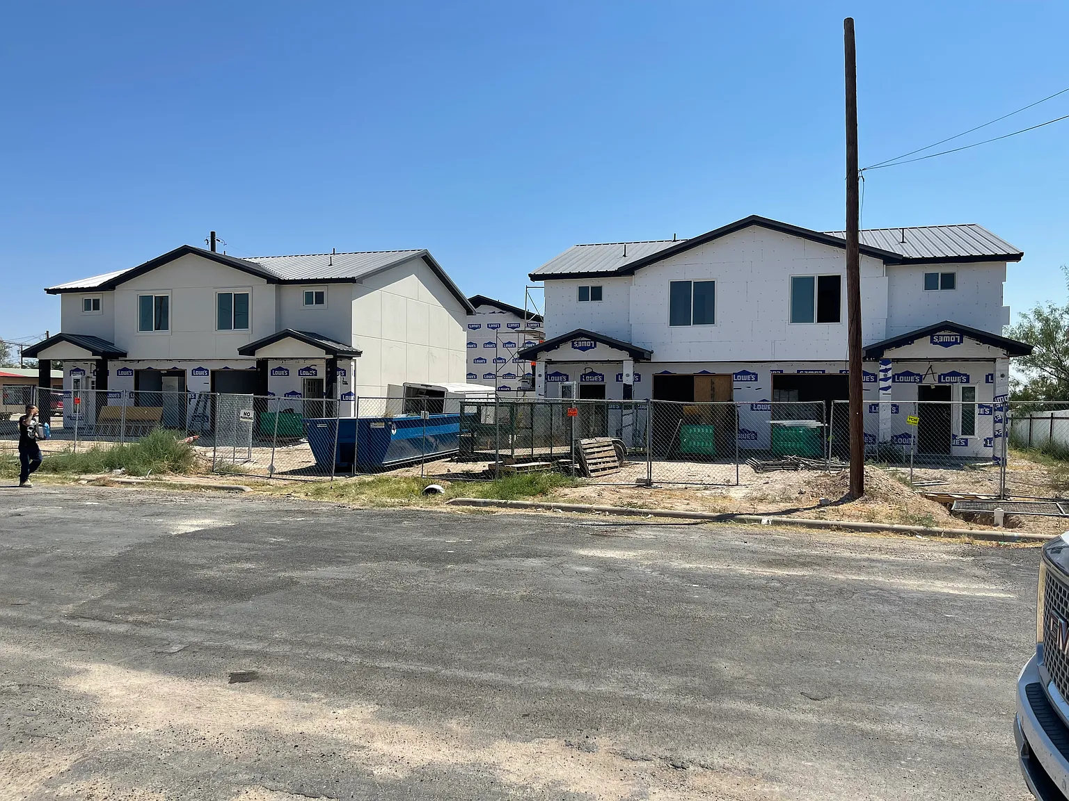 110 N Valentine St — Photo 3