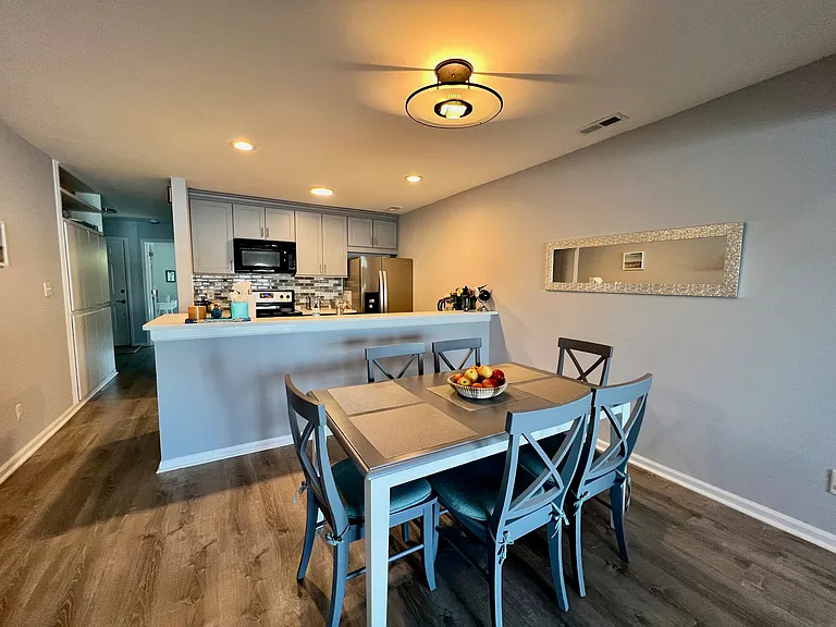 366 Northwest Dr — Photo 8