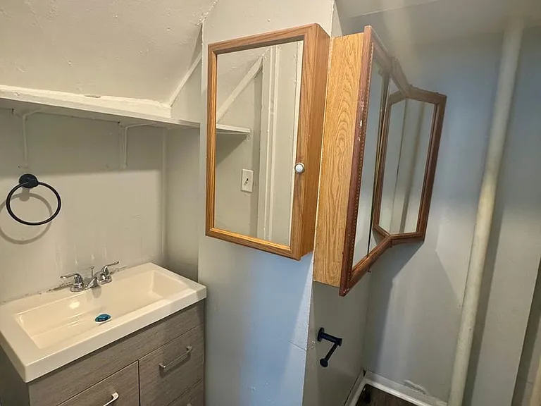 2714 May St — Photo 6