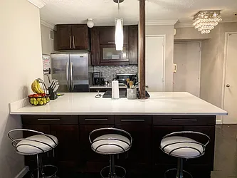 Rented by R New York