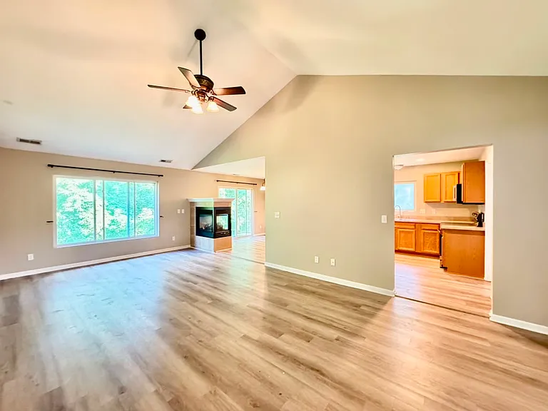14262 Shadywood Dr #32 — Photo 1