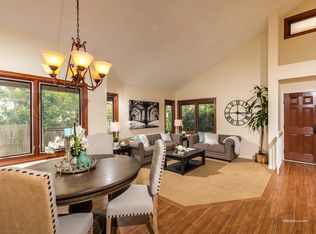 1671 N Willowspring Dr, Encinitas, CA 92024