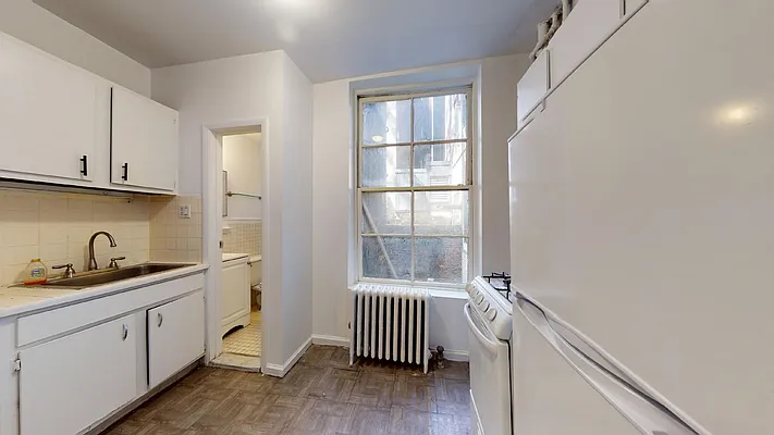 Rented by Bond New York | media 8