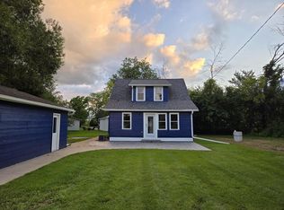 4915 Lakeview Ave, Hubertus, WI 53033