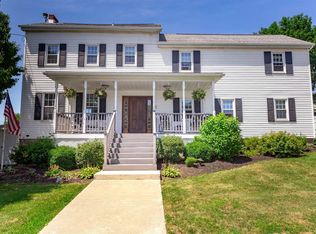 7 Main St, New Hamburg, NY 12590