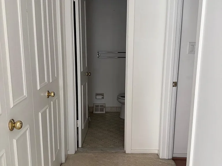14 Oak Knoll Dr — Photo 17
