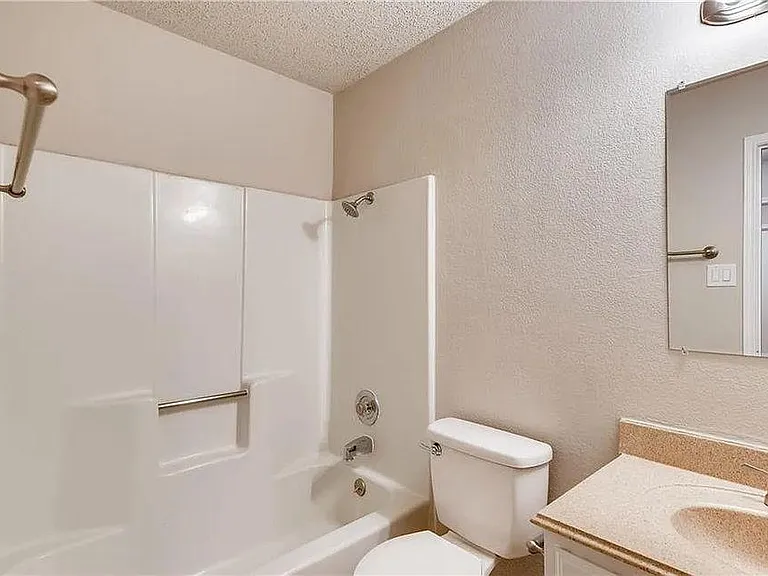2110 Taylor Simonetti Ave — Photo 14
