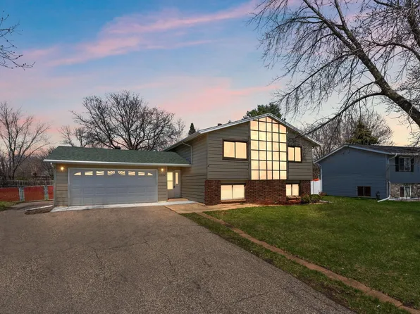 11082 97th Pl N, Maple Grove, MN 55369