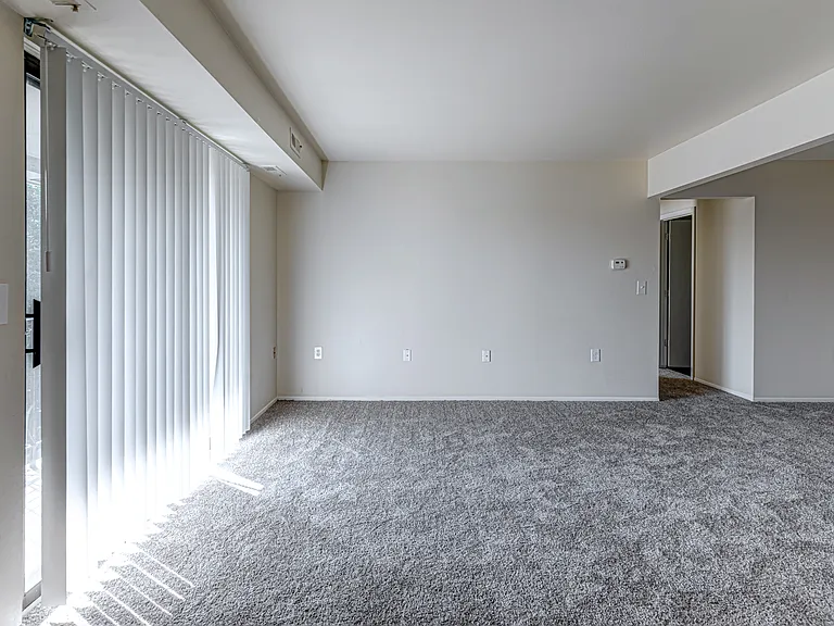 Regency Place Apartments — Photo 57