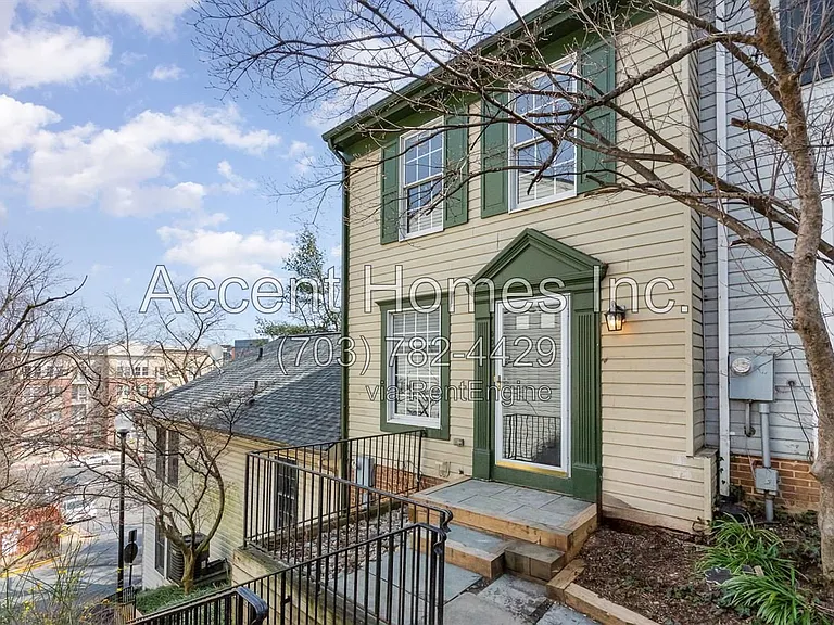5028 9th St S — Photo 3